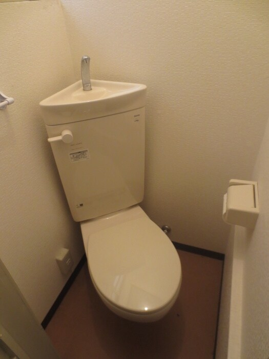 物件内観写真14　(トイレ)