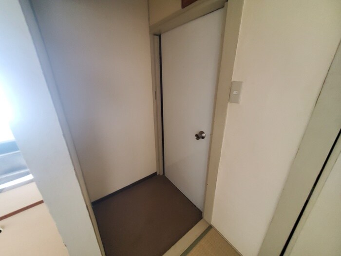 物件内観写真22　(玄関)