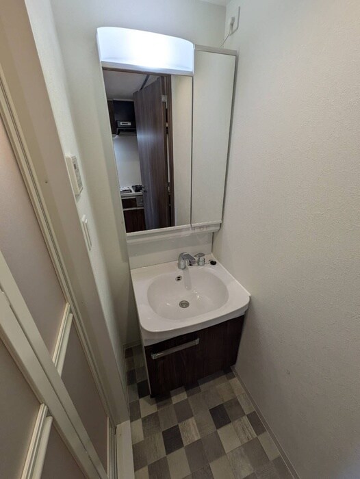 物件内観写真6　(洗面)