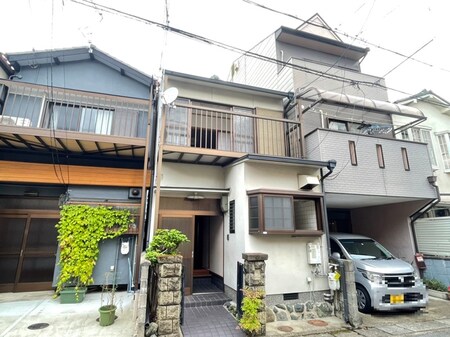 西野様子見町貸家外観写真