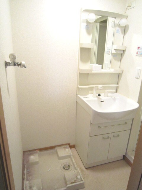 物件内観写真9　(洗面)