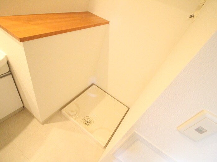 物件内観写真20　(洗濯機置場)