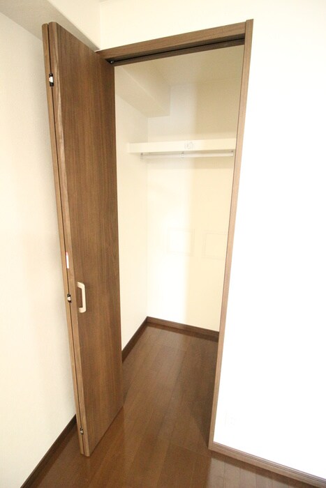 物件内観写真12　(収納)