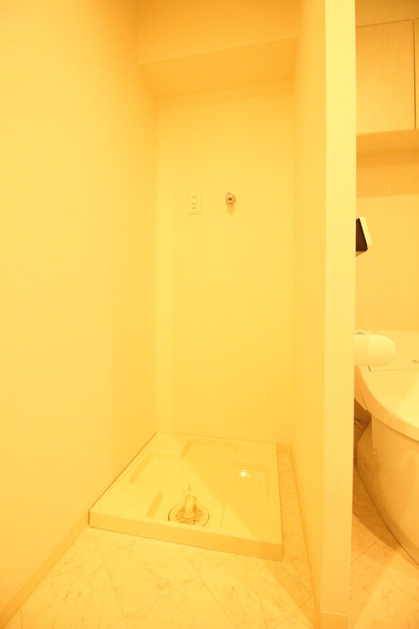 物件内観写真20　(洗濯機置場)