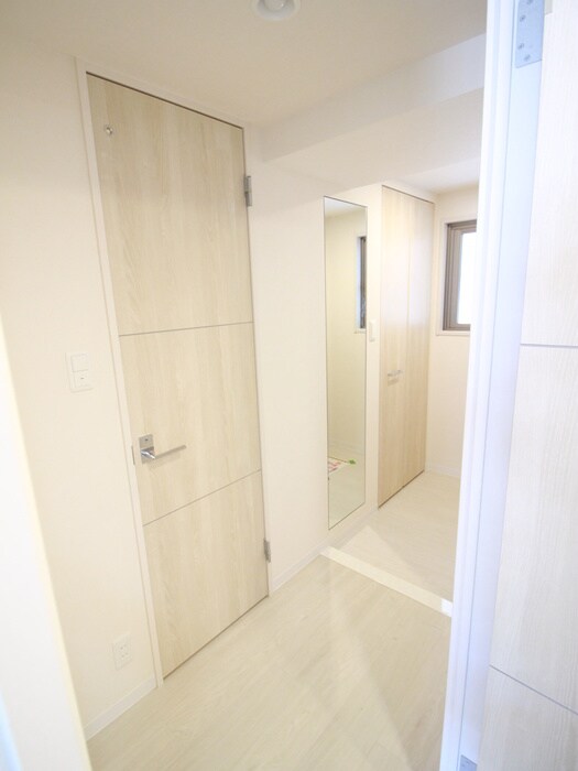 物件内観写真21　(廊下)