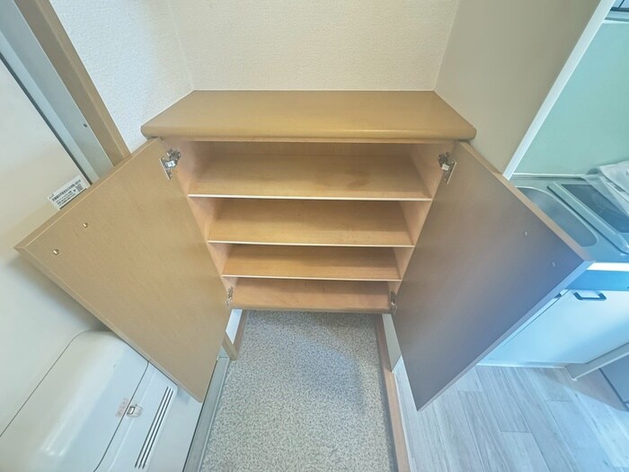 物件内観写真15　(靴箱)