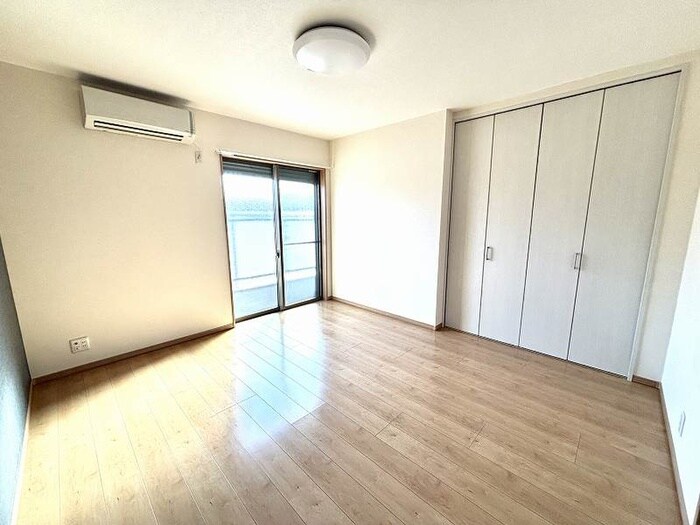 物件内観写真13　(居室)