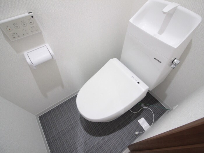 物件内観写真13　(トイレ)