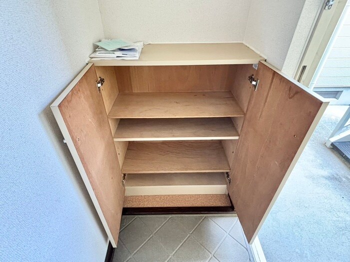 物件内観写真13　(靴箱)