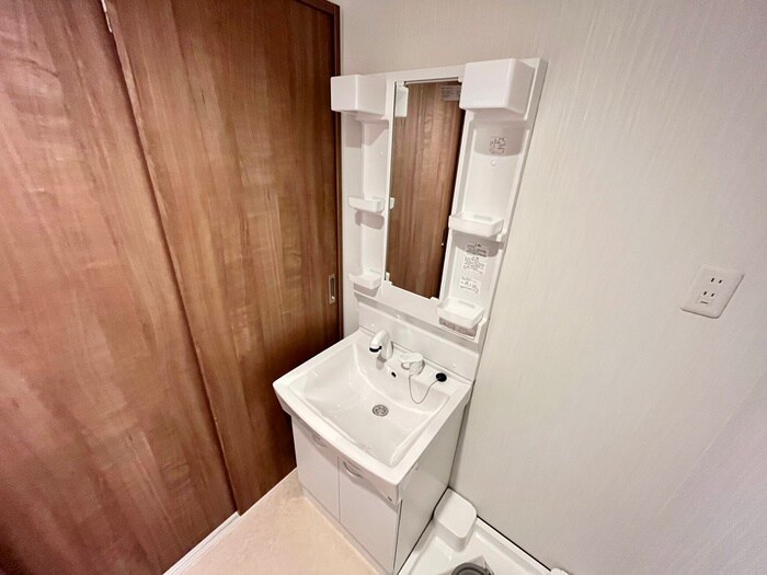 物件内観写真16　(洗面)