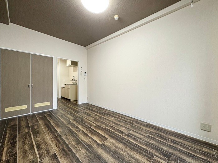 物件内観写真21　(居室)