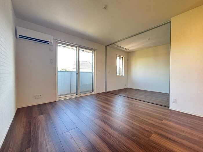 物件内観写真8　(居室)