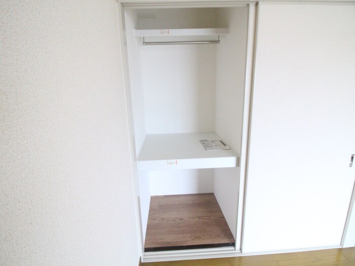 物件内観写真13　(収納)