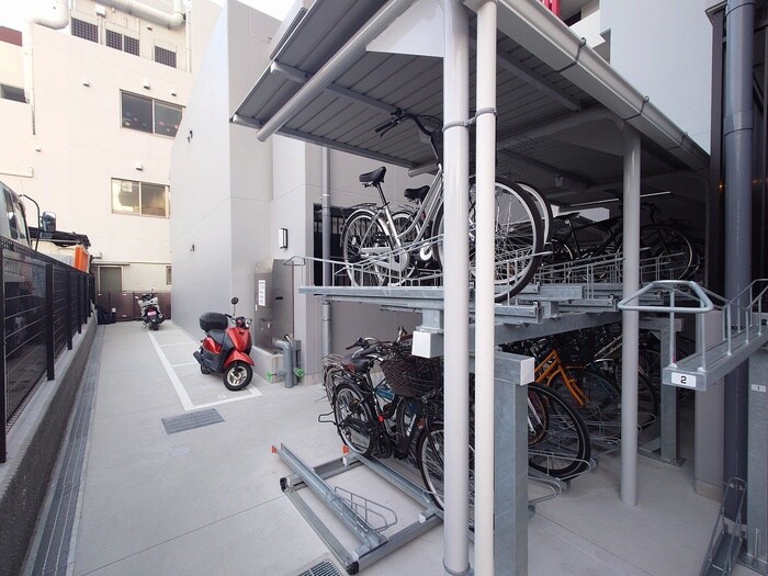 物件外観写真6　(駐輪場)