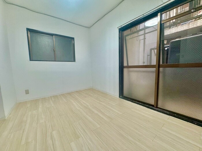 物件内観写真21　(居室)