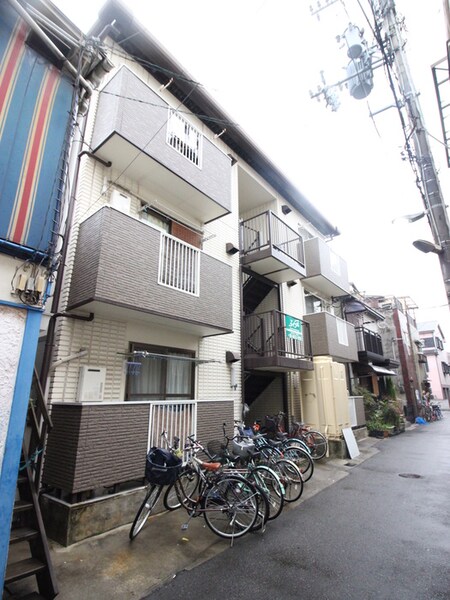 ハイツレスト外観写真