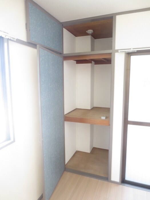 物件内観写真11　(収納)
