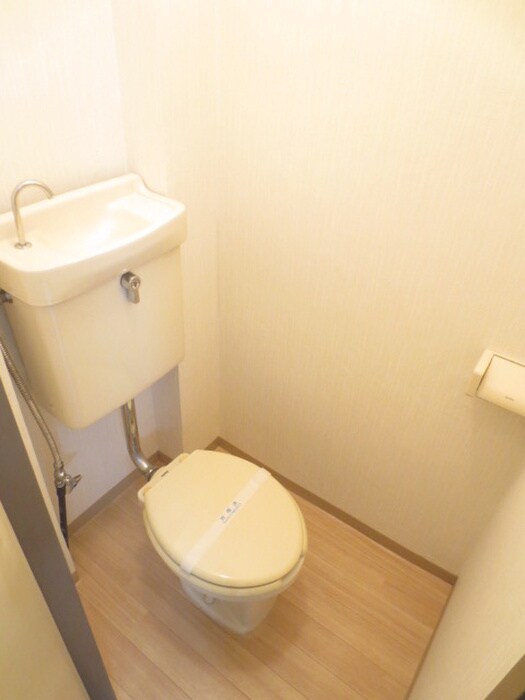 物件内観写真14　(トイレ)