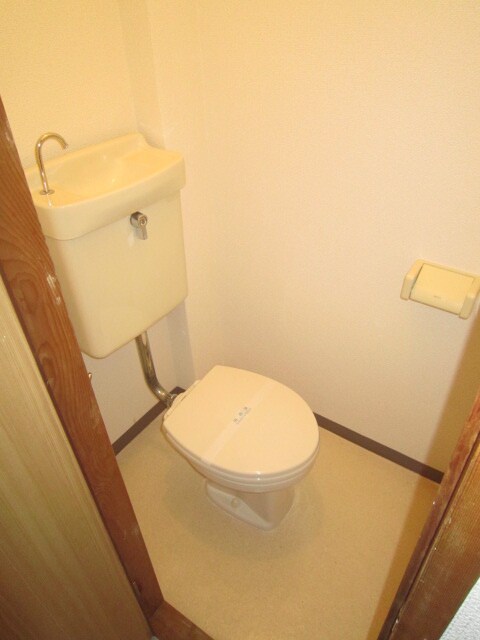 物件内観写真15　(トイレ)