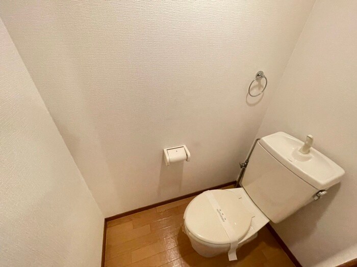 物件内観写真11　(トイレ)