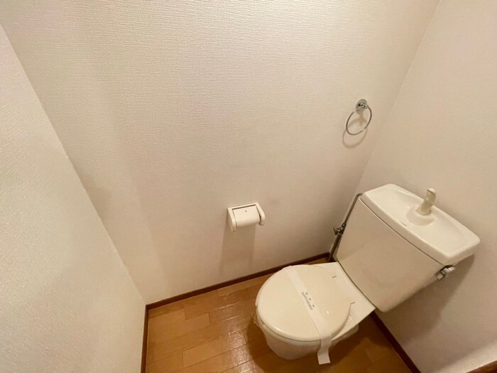 物件内観写真13　(トイレ)