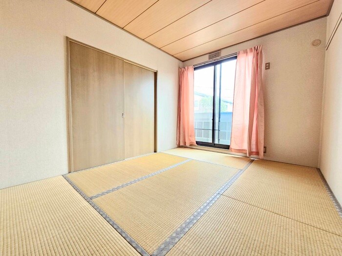 物件内観写真9　(居室)