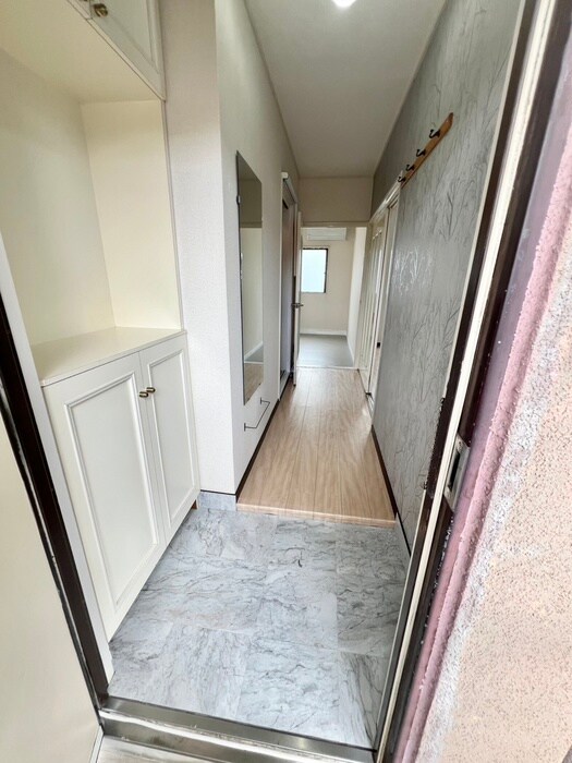 物件内観写真22　(玄関)