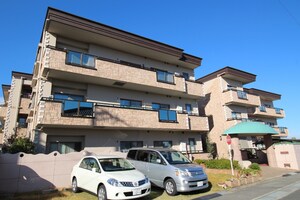 ｶﾞｰﾃﾞﾝｱﾍﾞﾆｭｰ箕面（105）外観写真