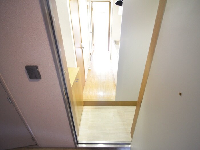 物件内観写真9　(廊下)