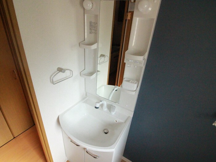 物件内観写真10　(洗面)