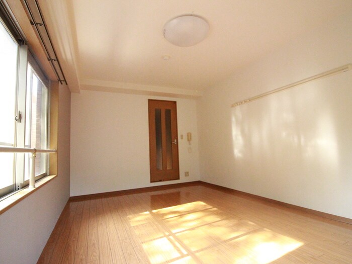 物件内観写真18　(居室)