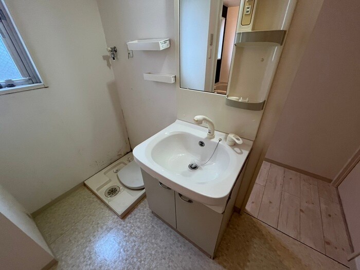 物件内観写真10　(洗面)