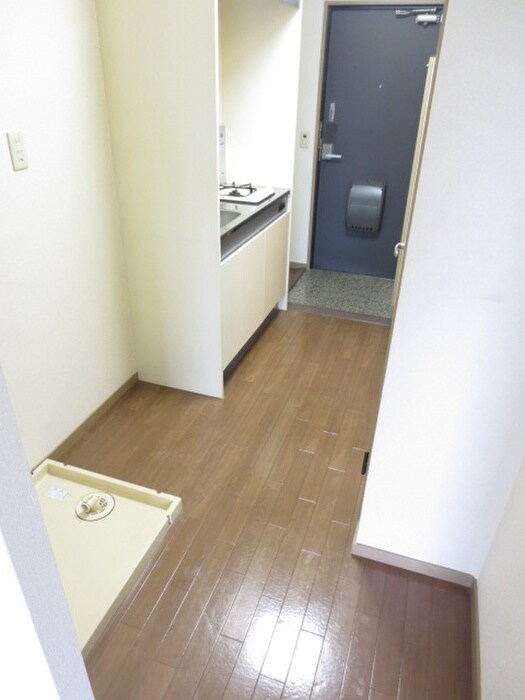 物件内観写真11　(廊下)