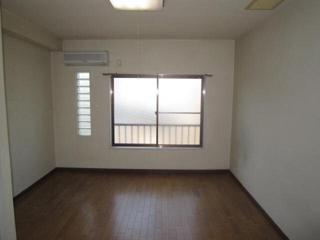 物件内観写真6　(居室)