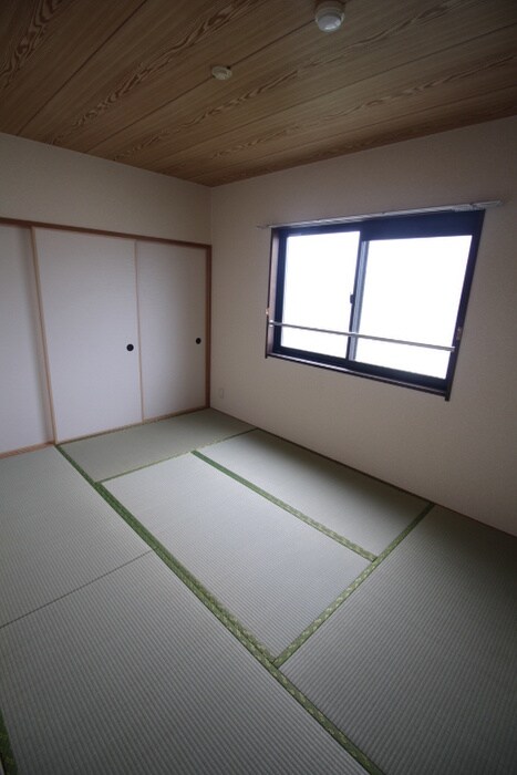 物件内観写真10　(居室)