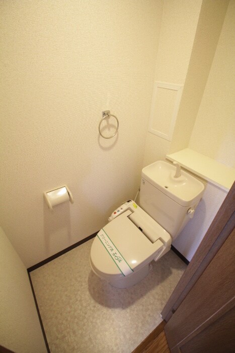 物件内観写真13　(トイレ)