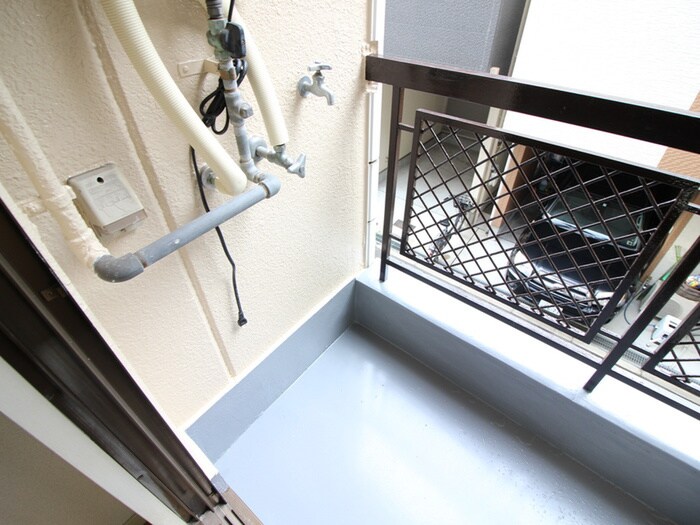 物件内観写真15　(洗濯機置場)