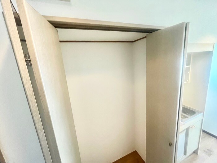 物件内観写真12　(収納)
