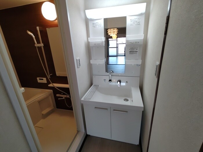 物件内観写真10　(洗面)