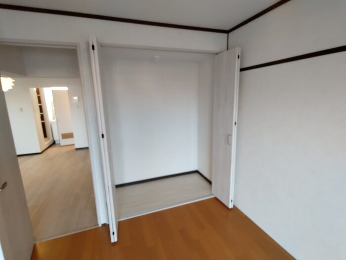 物件内観写真15　(収納)