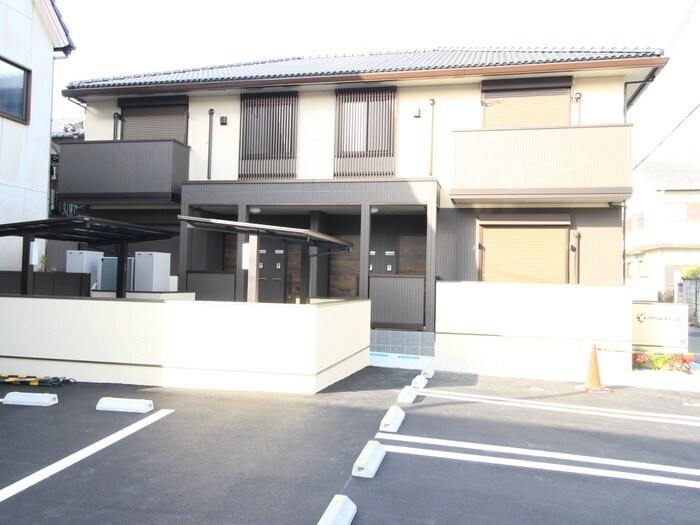 物件外観写真1　(外観写真)