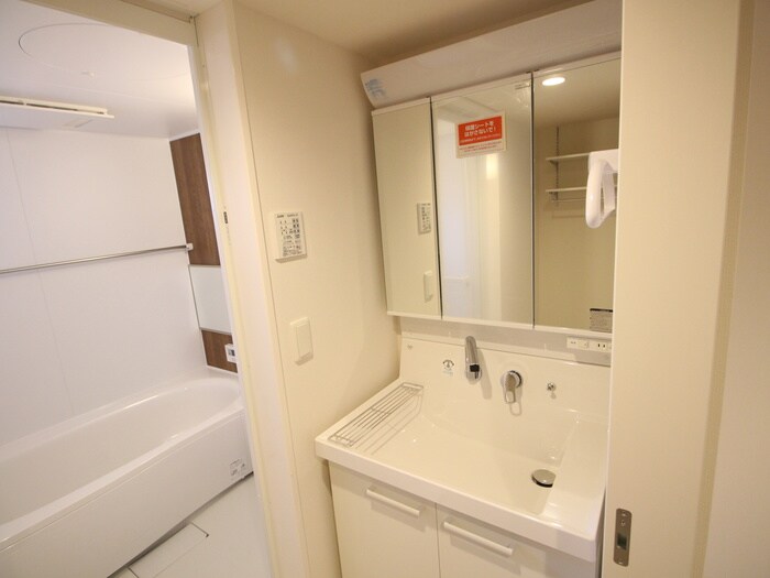 物件内観写真13　(洗面)