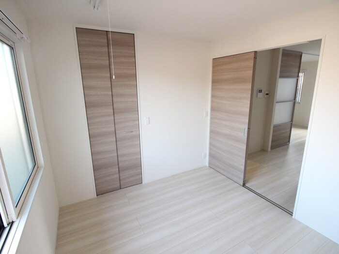 物件内観写真18　(居室)