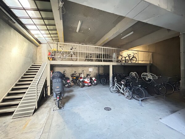 駐輪場
