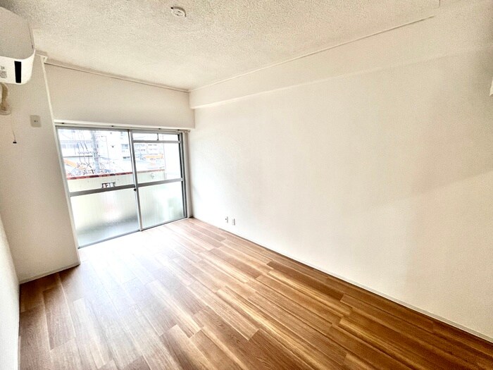 物件内観写真13　(居室)