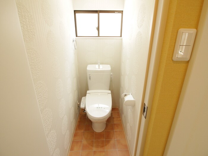 物件内観写真13　(トイレ)