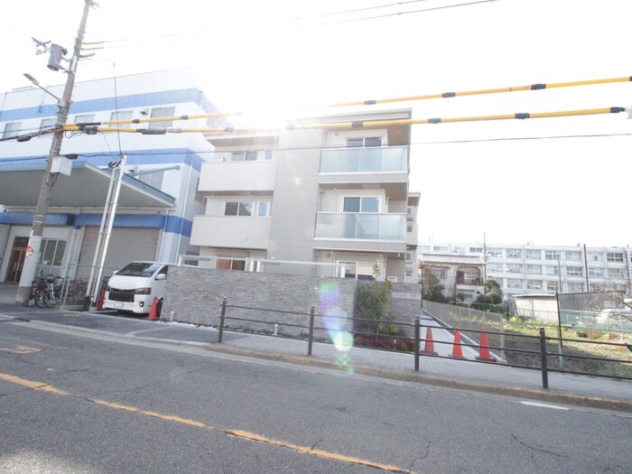 物件外観写真2　(外観写真)