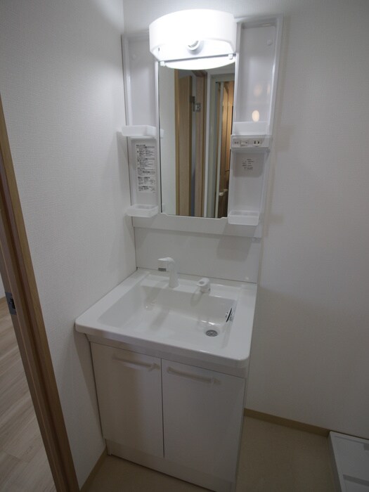 物件内観写真13　(洗面)