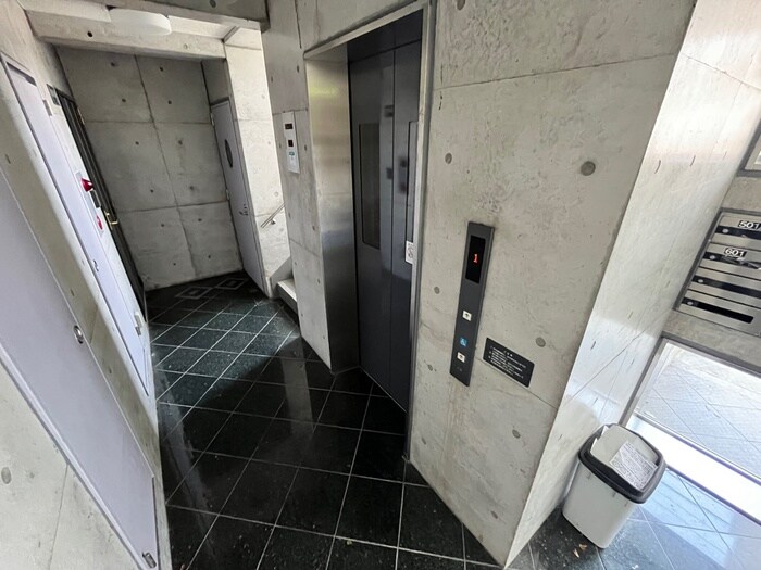 物件外観写真3　(建物設備)