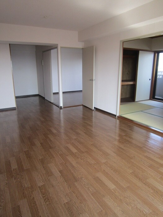 物件内観写真7　(居室)